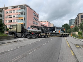 Schwertransporte/ Schwergutlogistik